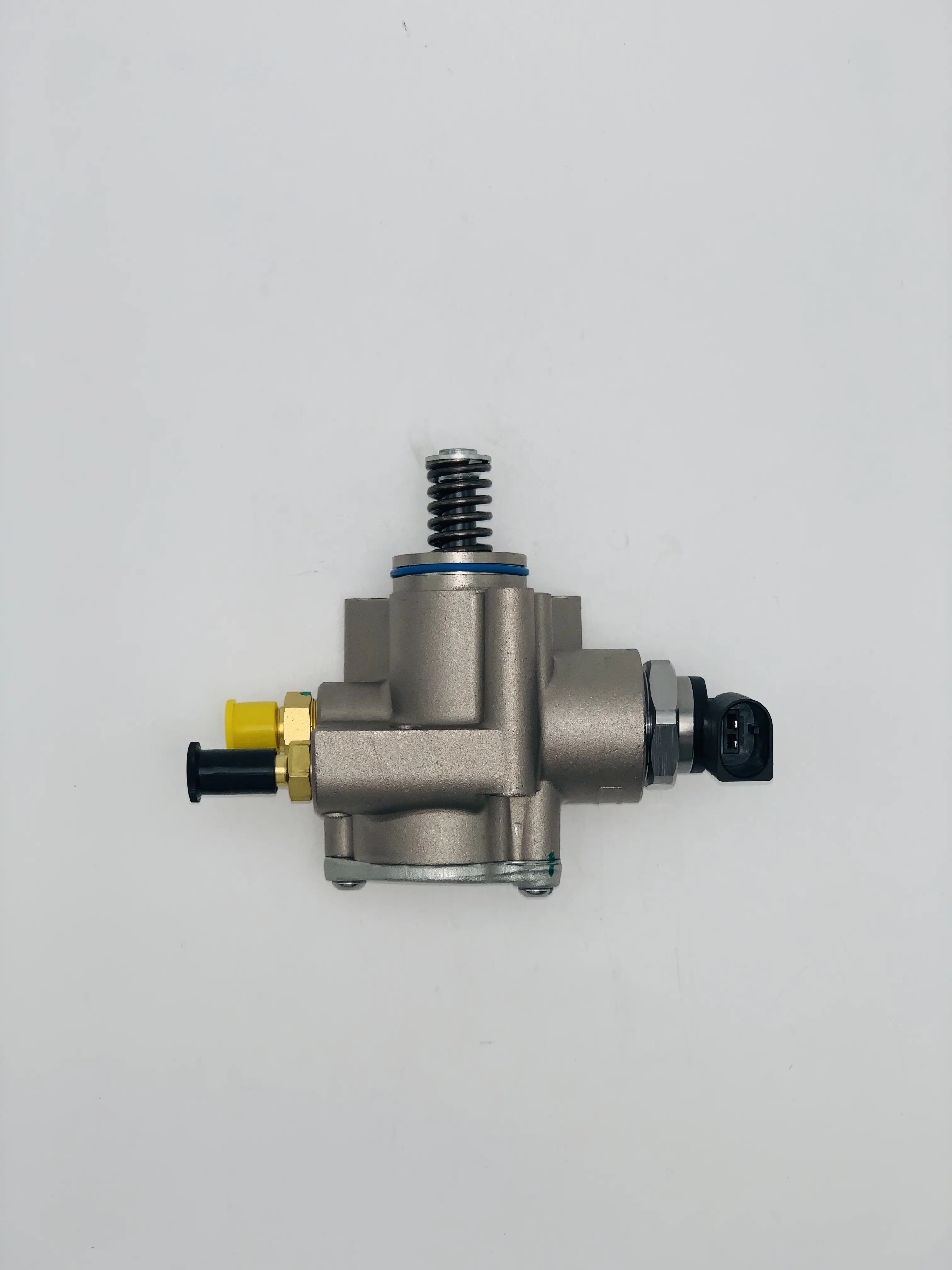 New High Pressure Fuel Pump For Audi A3 1.6 OEM:03C127025R 03C 127 025 R