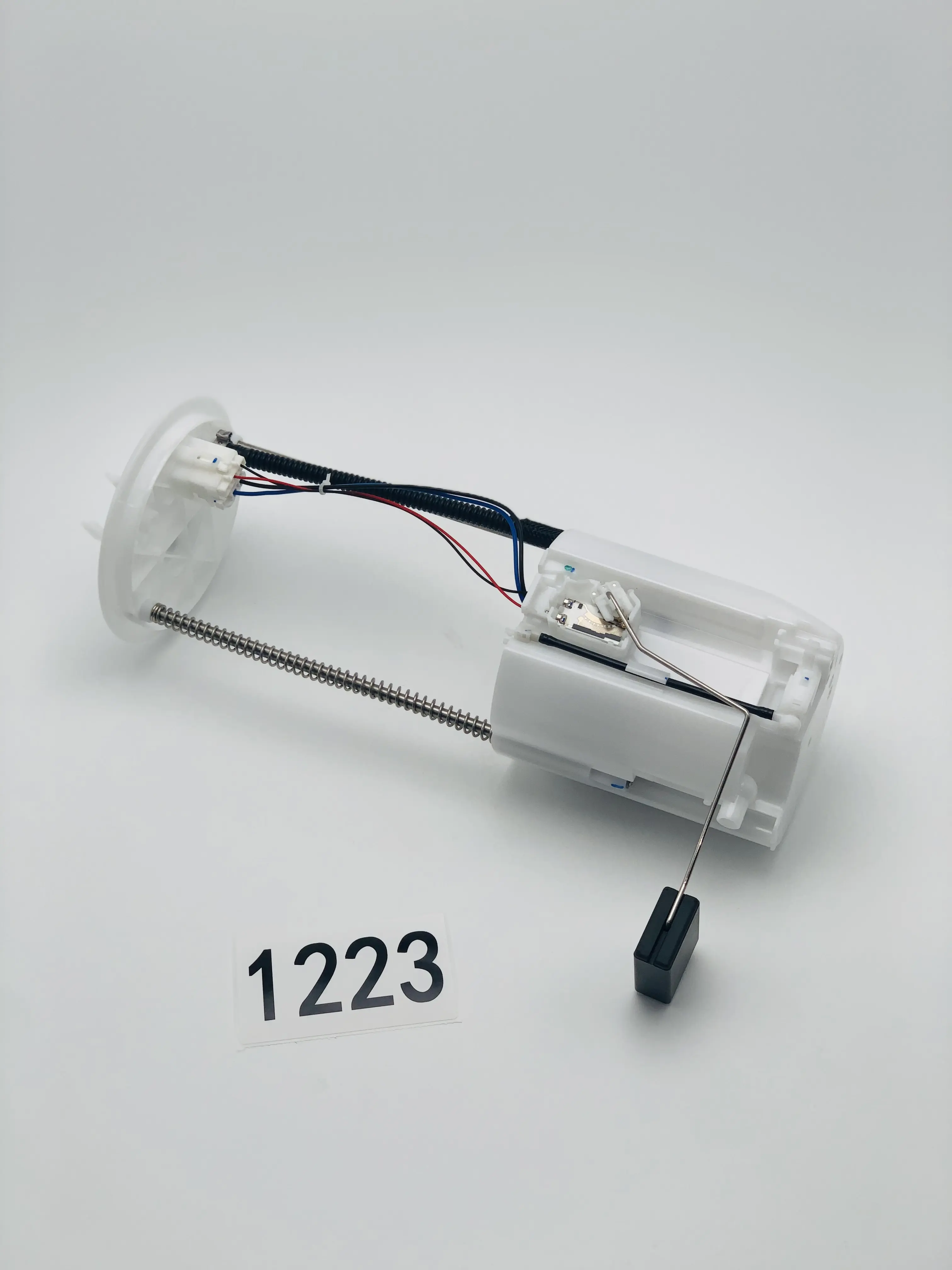 KS-A1223 HIGH Quality Fuel Pump Assembly for Mitsubishi Zinger
